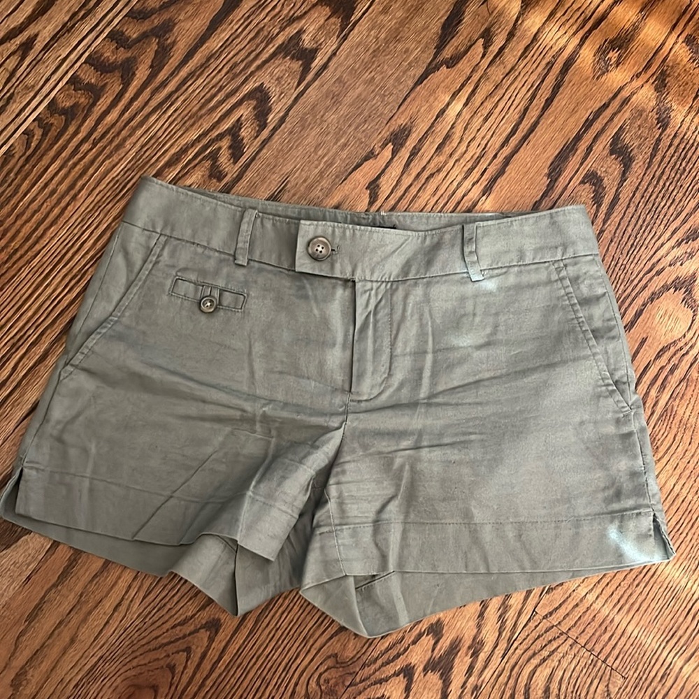 Banana Republic Cotton Linen blend Shorts Size 6 Petite